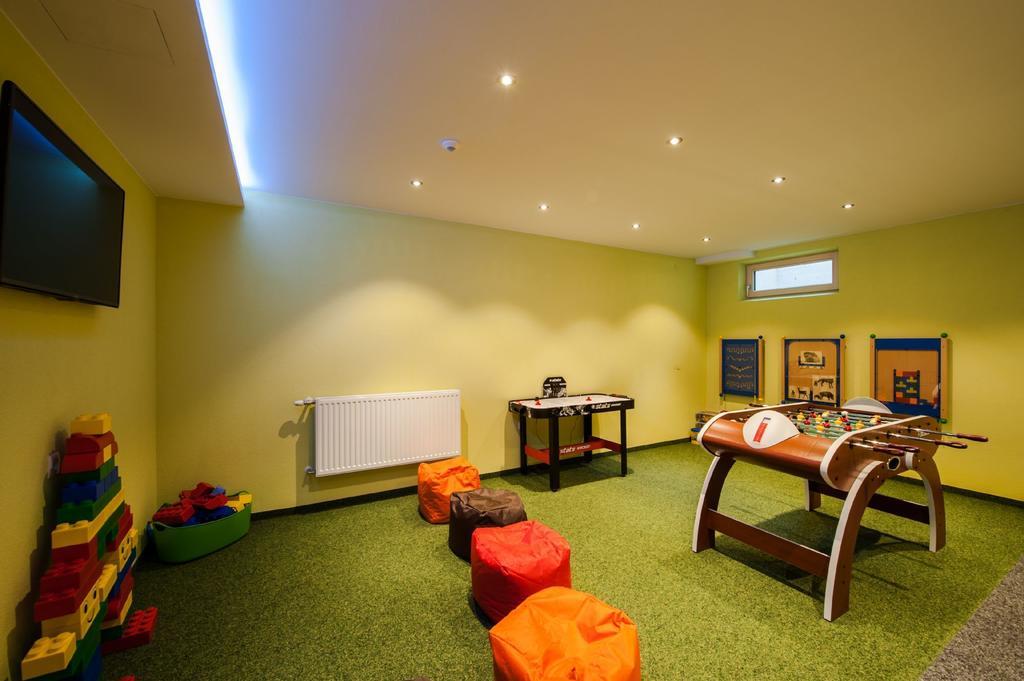 Rustika - Appartements & Spa Ehrwald Ngoại thất bức ảnh