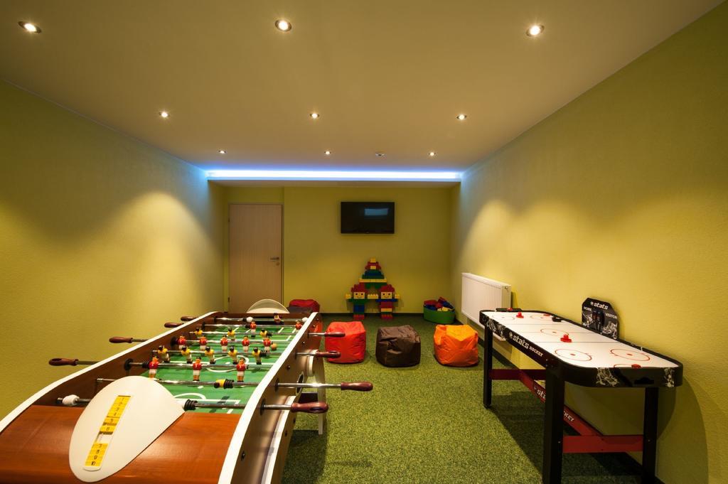 Rustika - Appartements & Spa Ehrwald Ngoại thất bức ảnh