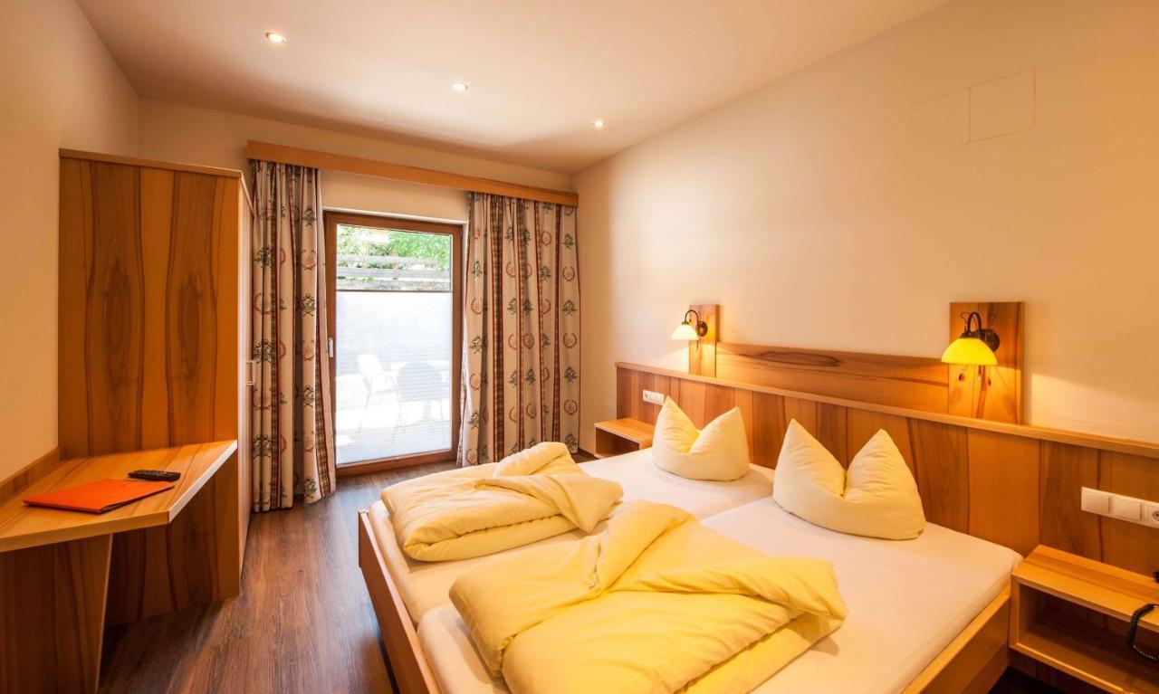 Rustika - Appartements & Spa Ehrwald Ngoại thất bức ảnh