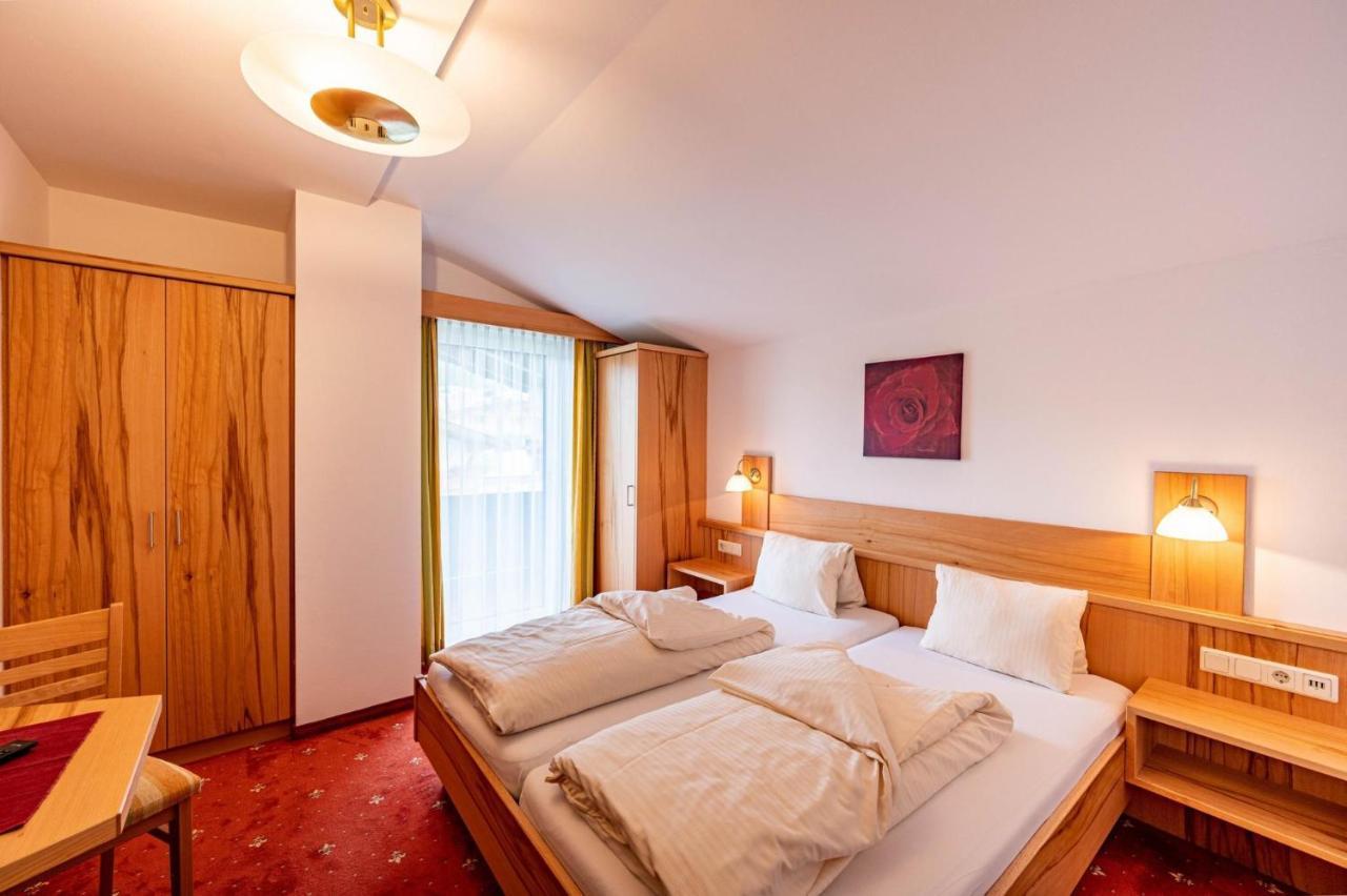 Rustika - Appartements & Spa Ehrwald Ngoại thất bức ảnh