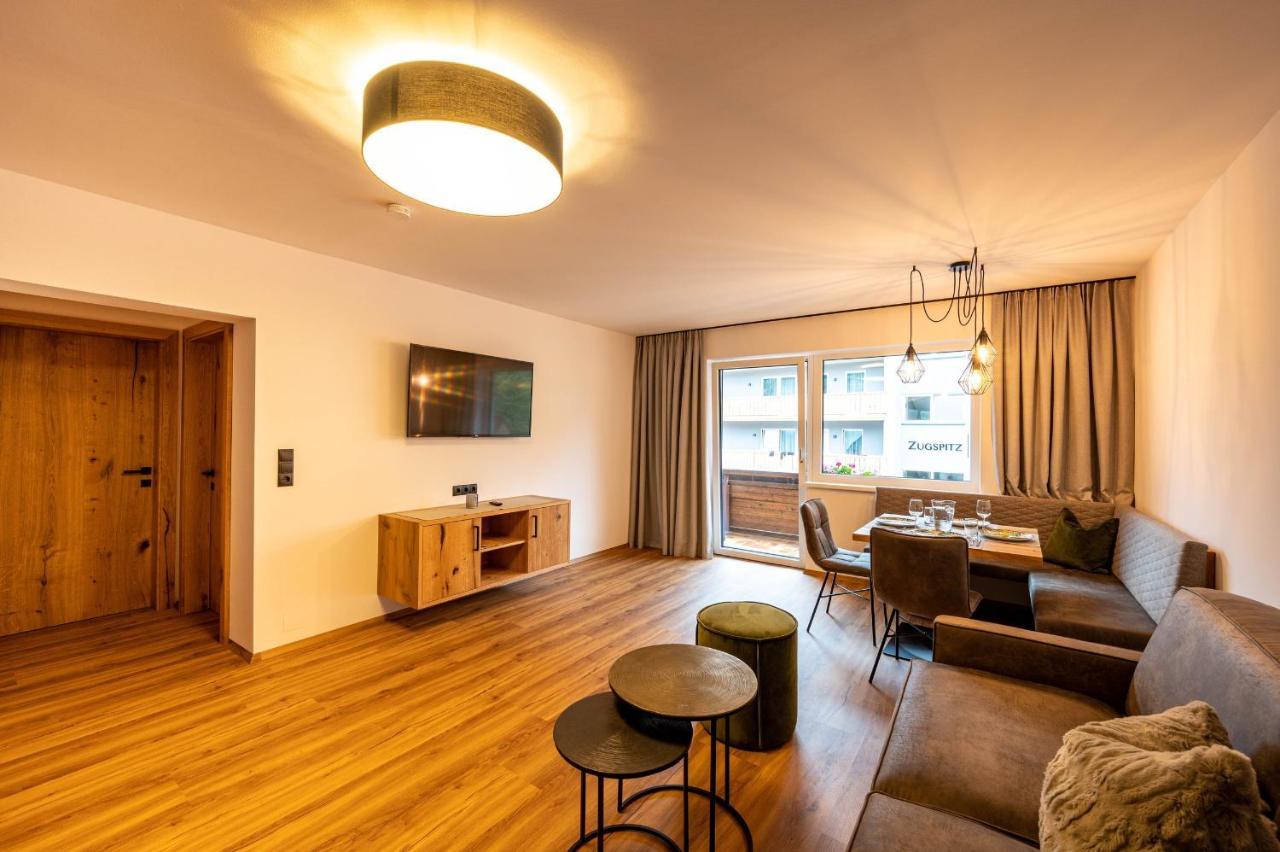Rustika - Appartements & Spa Ehrwald Ngoại thất bức ảnh