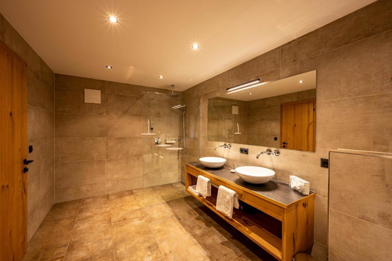 Rustika - Appartements & Spa Ehrwald Ngoại thất bức ảnh