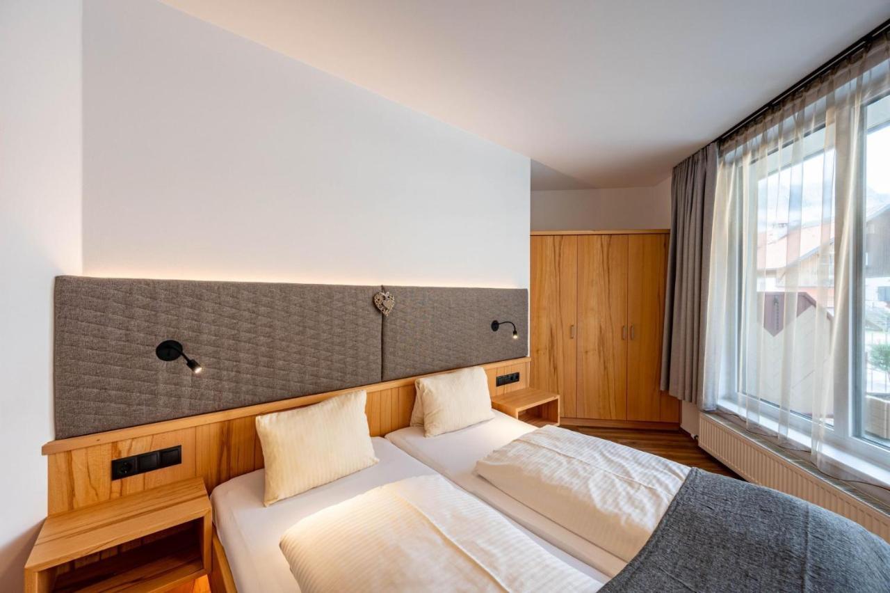 Rustika - Appartements & Spa Ehrwald Ngoại thất bức ảnh