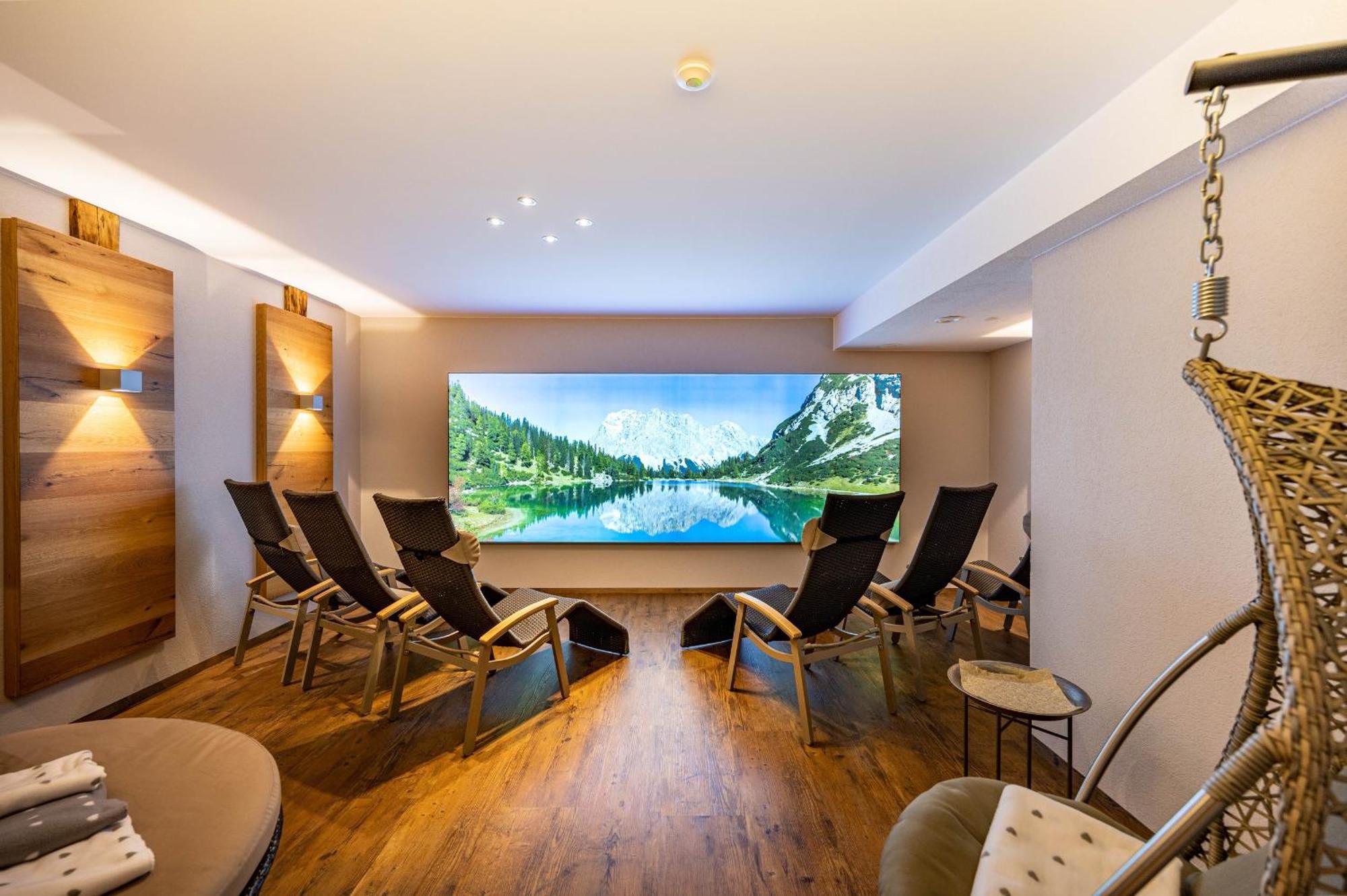 Rustika - Appartements & Spa Ehrwald Ngoại thất bức ảnh