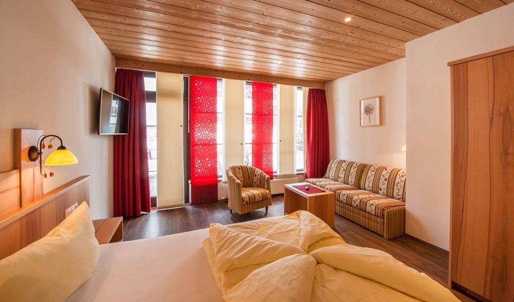 Rustika - Appartements & Spa Ehrwald Ngoại thất bức ảnh